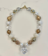 Load image into Gallery viewer, Lovely Gold & Pearl Set