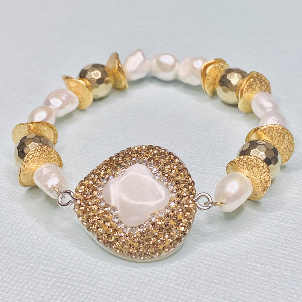 Pearl Clover Bracelet